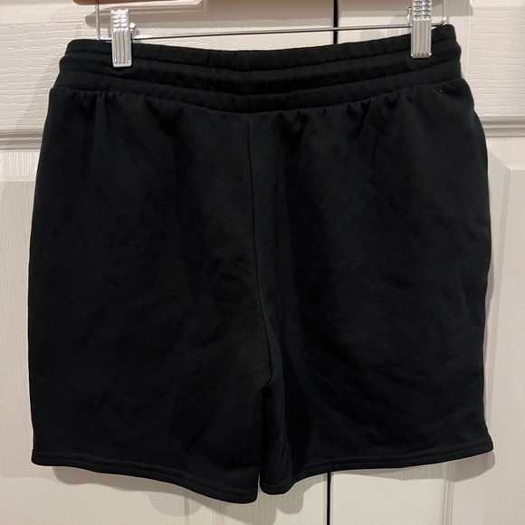 NWOT - Gymshark Men's Black Fitness Shorts - Picture 2 of 6